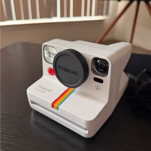 Polaroid Now+